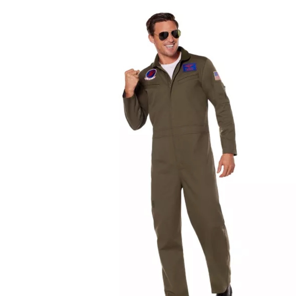 Men’s top gun Halloween costume size L/XL - has dog tags and glasses perfect